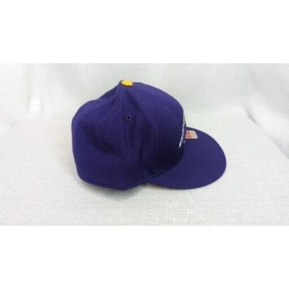 Mitchell & Ness Los Angeles LA Lakers Purple Fitted Hat Size 7 3/8‎ - NEW